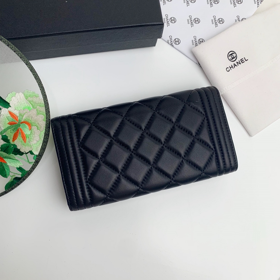 芸能人愛用Chanel シャネル 実物の写真 N品スーパーコピー財布代引き対応国内発送後払い安全必ず届く優良サイト